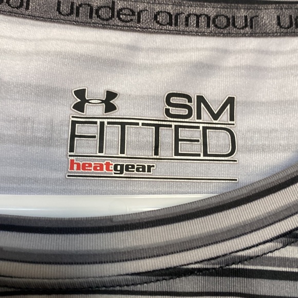 Under Armor Athletic Shirt - Picture 2 of 5